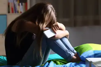 Chubut: Adolescente acusado de usar IA para crear pornografía de sus compañeras