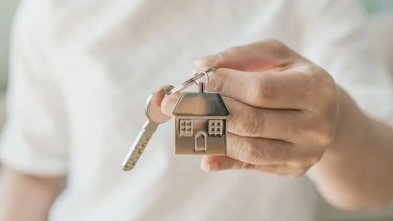 ¿Comprar o Renovar? Descubre la Mejor Estrategia para tu Inversión Inmobiliaria