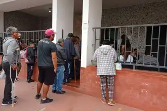 Docentes exigen justicia: denuncian abuso y falta de respeto en Reconocimiento Médico