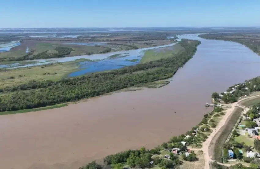 El Chaco asegura que la crecida del Paraná será gradual, no una ola repentina