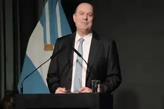 El Gobierno planea reformar la ART para impulsar el autoaseguro y reducir demandas