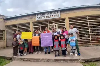 Escuela de Palma Sola clausurada: murciélagos y alacranes amenazan la infancia