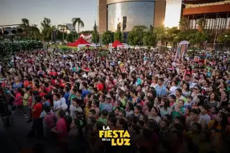 Fiesta de la Luz: Robots LED, música y diversión gratuita en el Fórum