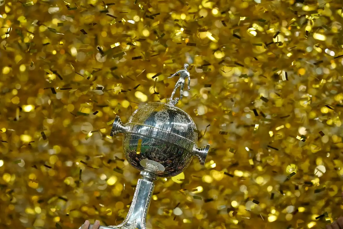Finales de Libertadores y Sudamericana: Conmebol confirma horarios y sedes