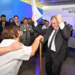 Gobernador Jaldo entrega escrituras a familias y abre obras en Banda del Río Salí