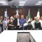 Gobierno del Chaco entrega terreno para construir canchas y escuela deportiva en Resistencia