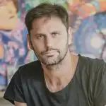 Grupo opositor adquiere la productora estrella y su canal de streaming