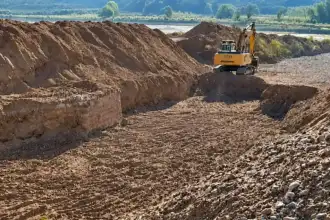 Huacalera en alerta máxima: el comisionado lanza campaña de gaviones para salvar a 50 familias ante El Niño