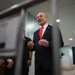Israel 2026: Resultados cerrados, Netanyahu pide paciencia mientras la oposición se adelanta