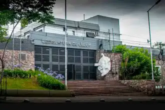 Jujuy exige su propia Comisión de Adultos Mayores: la presión de los jubilados llega a la Casa de Piedra