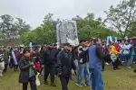 Lluvia no detiene la fe: jóvenes de Jujuy siguen la peregrinación en Río Blanco