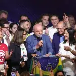 Lula da Silva gana las elecciones brasileñas con 52% y anuncia regulación de plataformas digitales