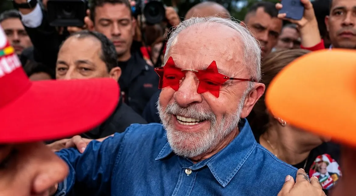 Lula Reescribe la Historia Electoral de Brasil: Estrategia Digital y Apoyo Popular