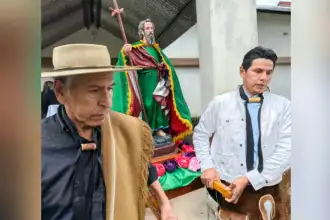 Misa y Folclore en el Cine: Palpalá Se Refuerza Contra la Lluvia