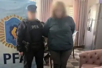 Mujer arrestada en Tafí Viejo por narcotráfico vinculado a operación en Salta