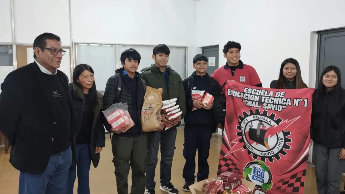 ¡Palpalá acelera hacia la cima: estudiantes y docentes rumbo a la batalla de autos eléctricos de YPF!