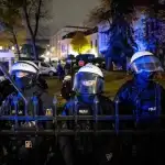 Polonia en crisis: la policía, un presidente volteado y acusaciones de golpe de Estado