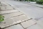 Puente Chijra al borde del colapso: vecinos exigen obras urgentes