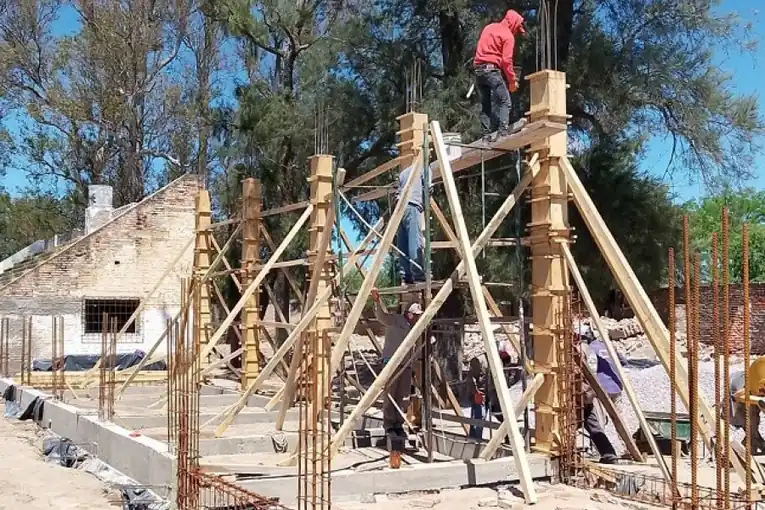 Renovación del estadio del Atlético Clodomira: impulso a la comunidad y al deporte local
