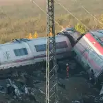 Tragedia en la vía: dos fallas y un error provocan el choque de trenes en España