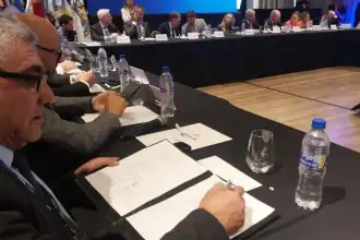 Tucumán se abre a la minería: firma pacto para incluir proveedores locales en la cadena de inversión