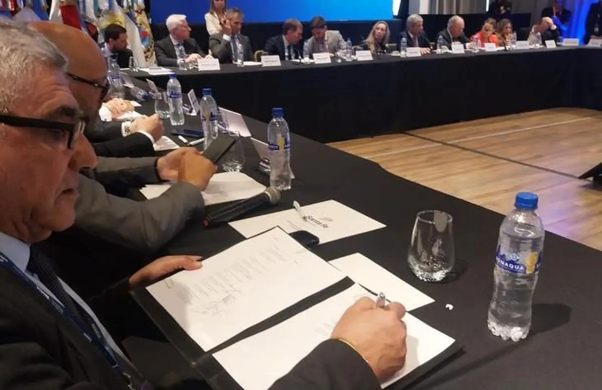 Tucumán se une a la Ronda de Negocios del RIGI y firma compromiso con la cadena minera