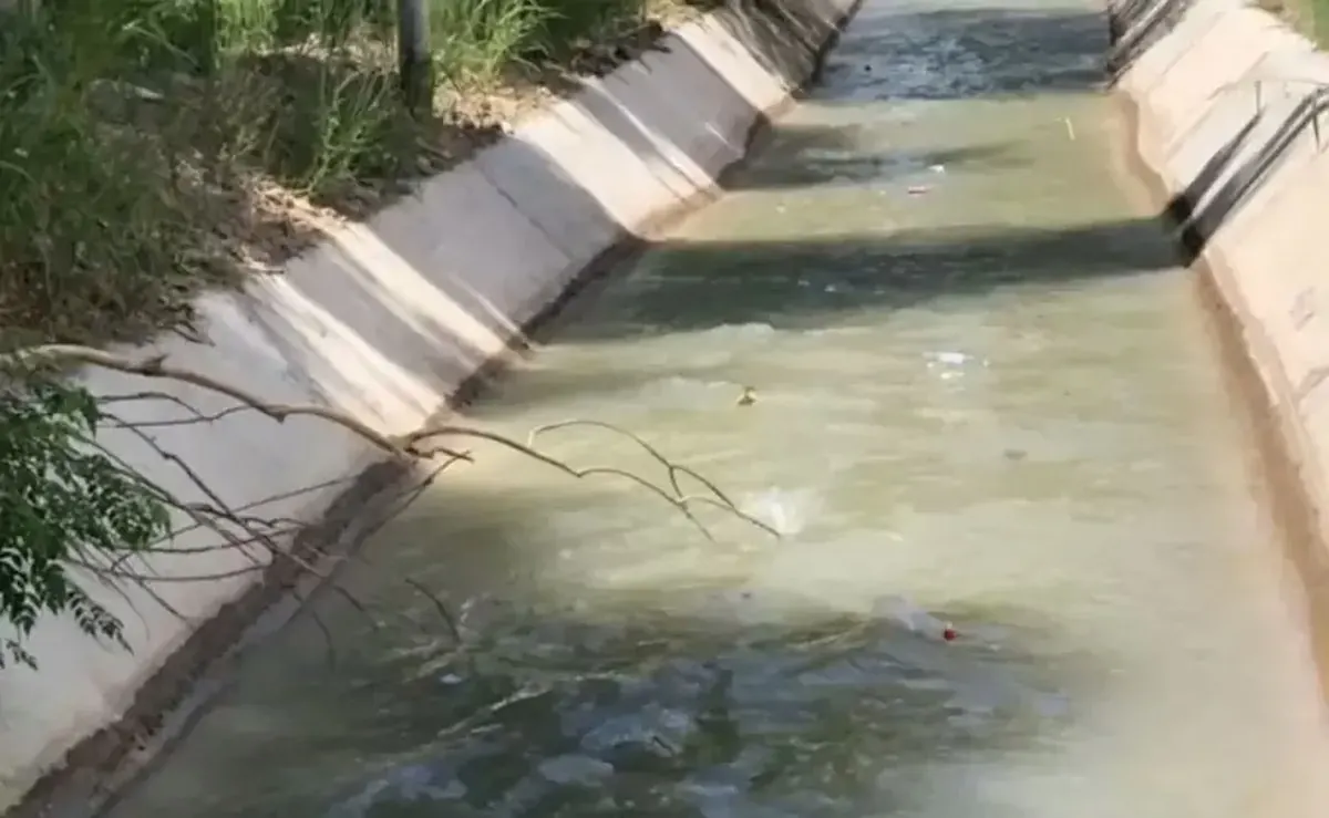Vertido de aguas servidas amenaza la salud de Perico y El Carmen