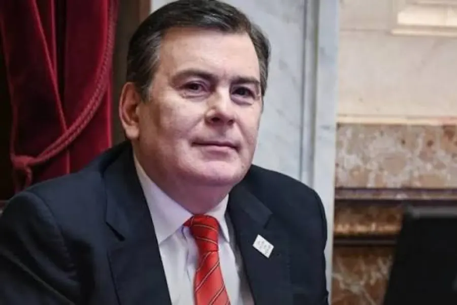 Zamora respalda a Quintela y denuncia la agresión federalista tras críticas de Milei