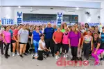 ¡Zumba y orgullo! Madres de la administración pública se mueven al ritmo del Mes Rosa